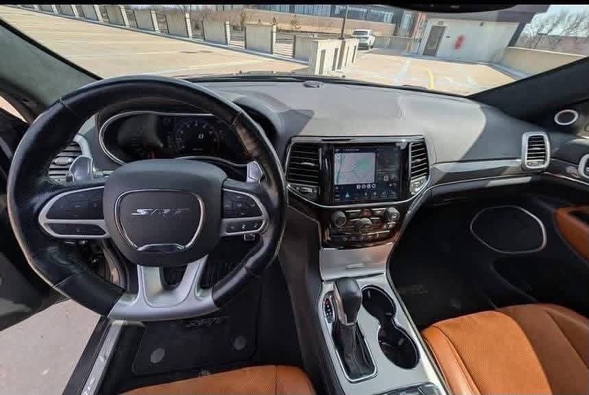 2019 Jeep Grand Cherokee SRT - Image 7