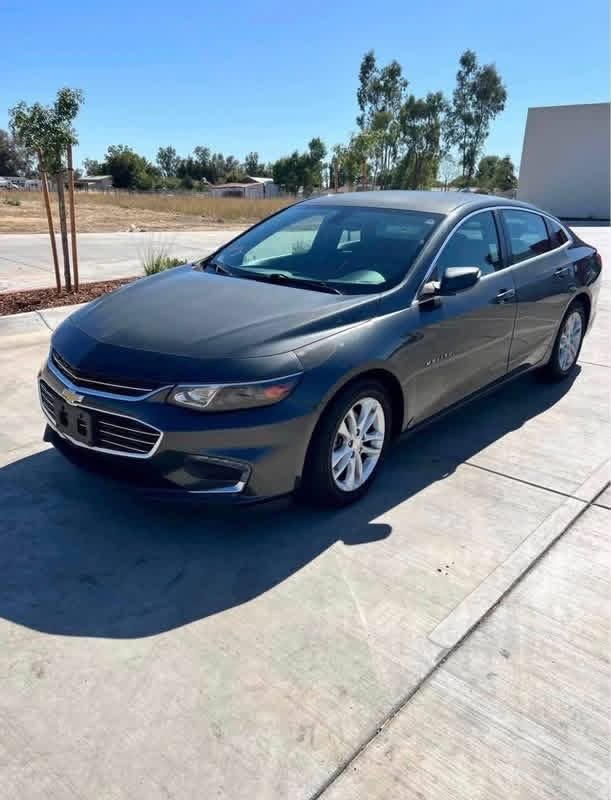 2017 Chevrolet Malibu LT - Image 3
