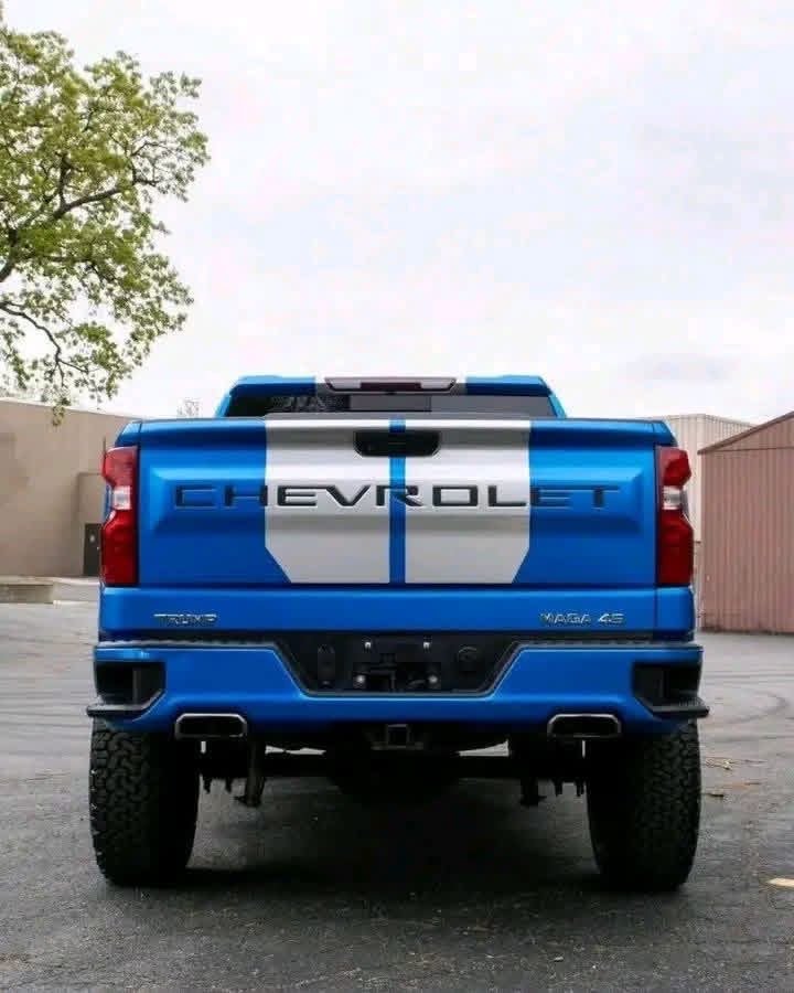 2021 Chevrolet Silverado 1500 LT – Custom Detroit Lions Edition - Image 3