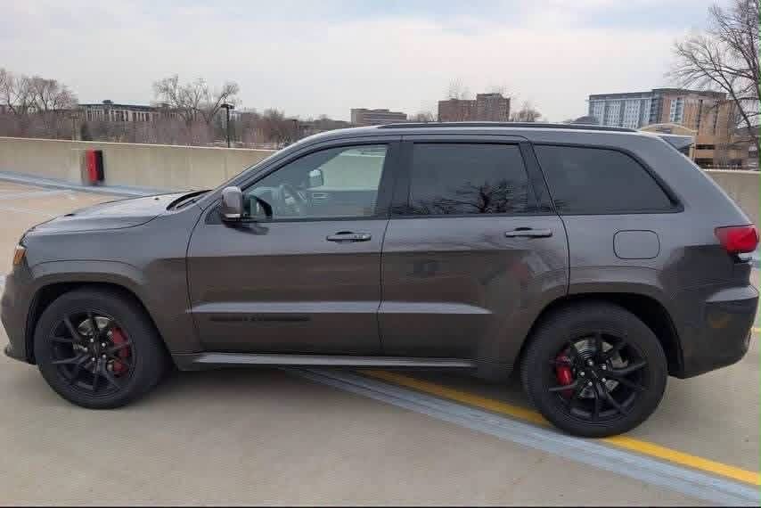 2019 Jeep Grand Cherokee SRT - Image 10
