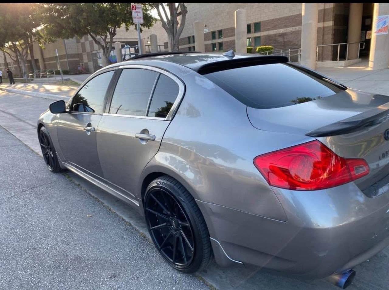 2009 Infiniti G37 - Image 3