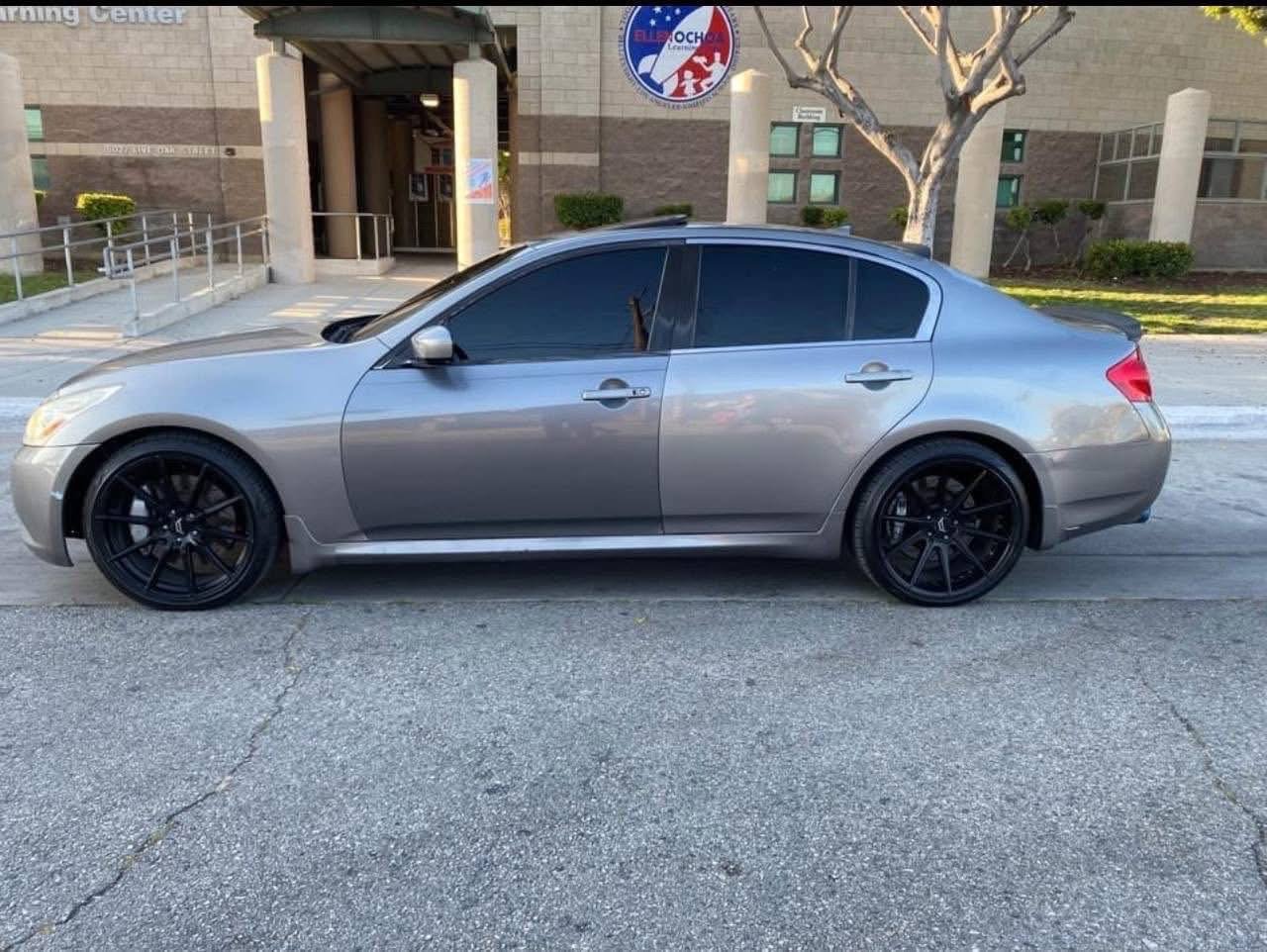 2009 Infiniti G37 - Image 5