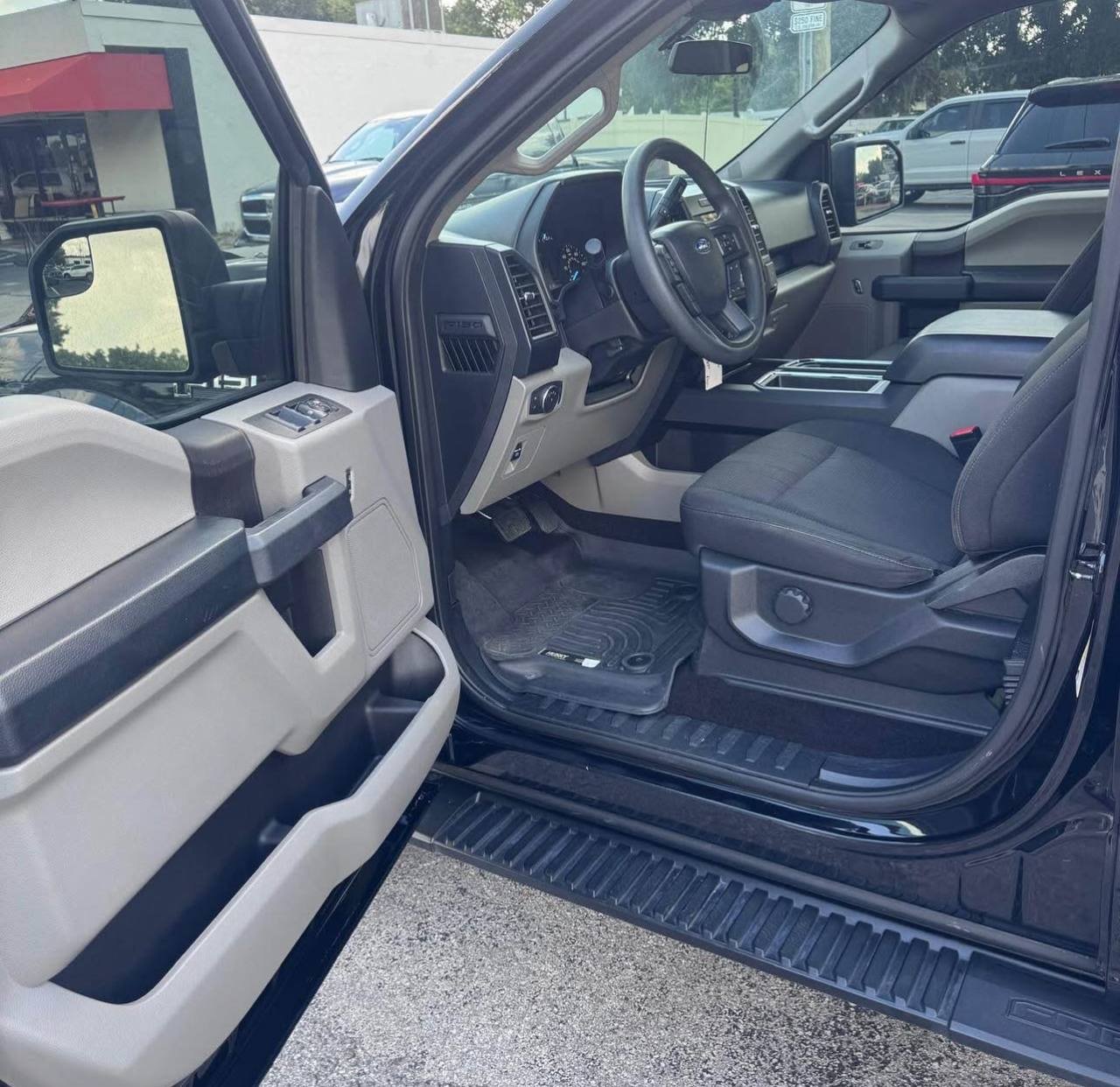 2019 Ford F-150 XL SuperCrew Cab Pickup 4D 6½ ft - Image 9