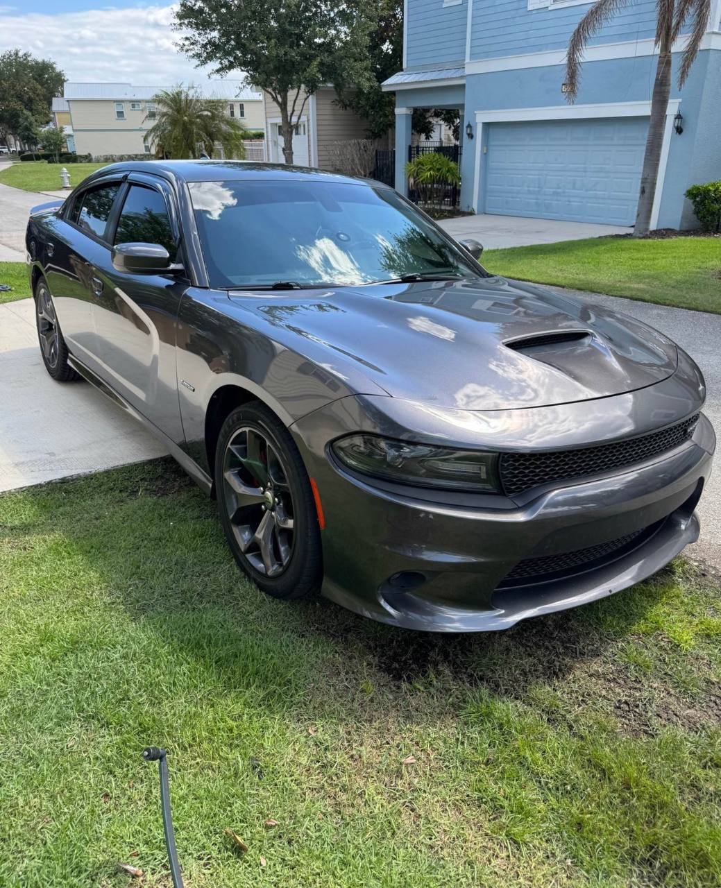 2019 Dodge Charger R/T - Image 2