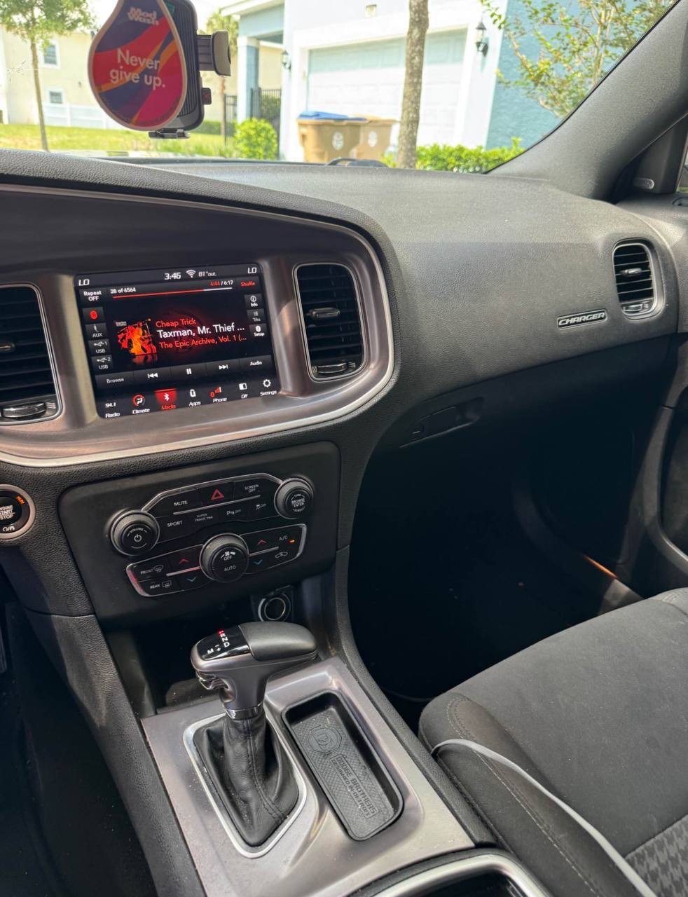 2019 Dodge Charger R/T - Image 7