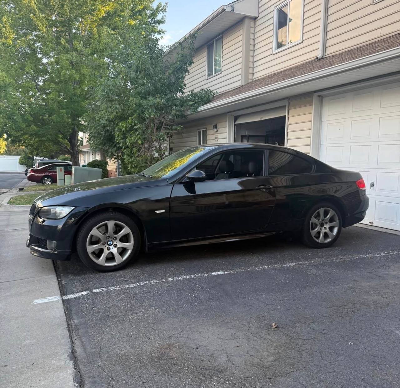 2009 BMW 335i Coupe 2D - Image 2