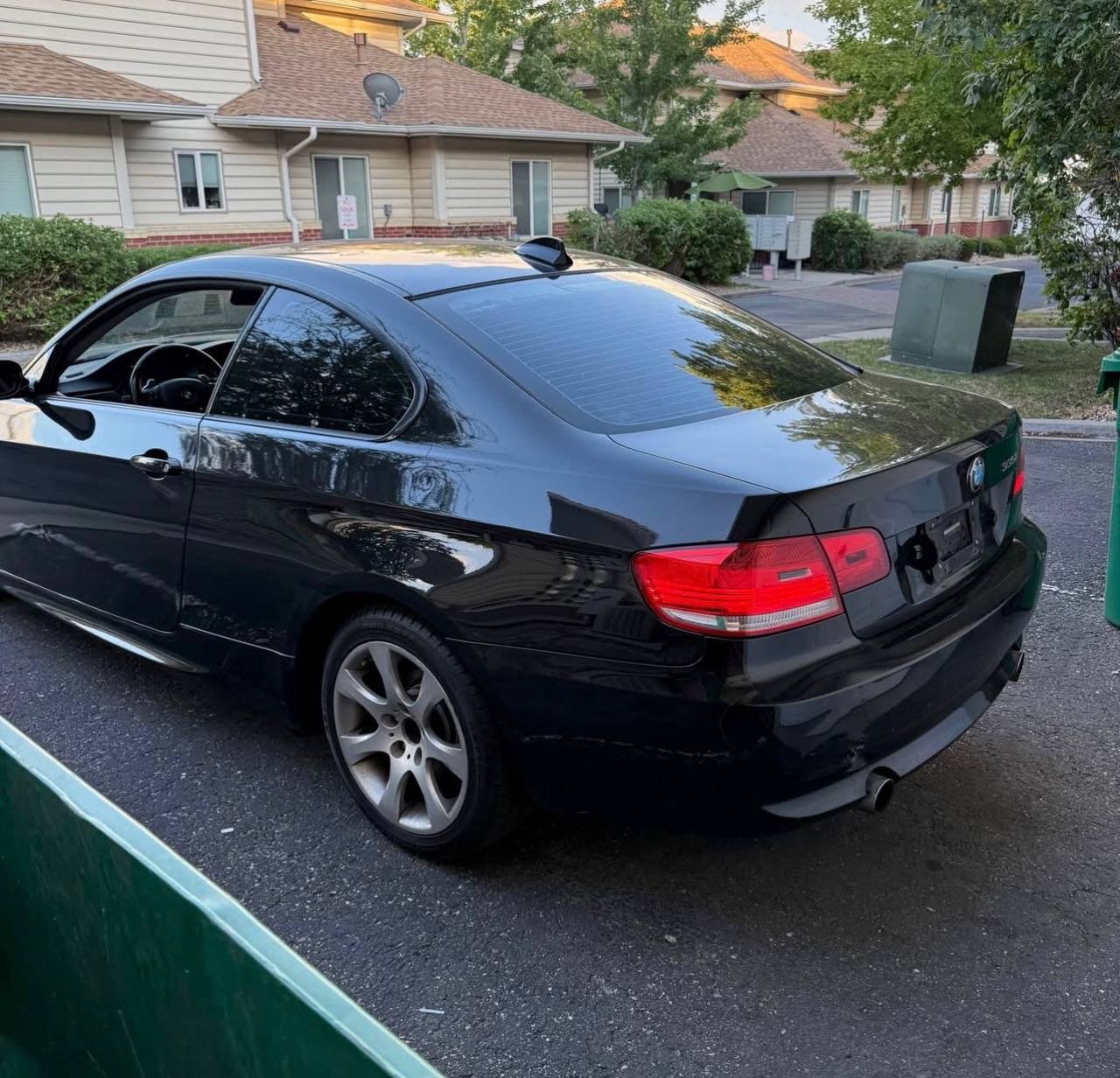 2009 BMW 335i Coupe 2D - Image 3