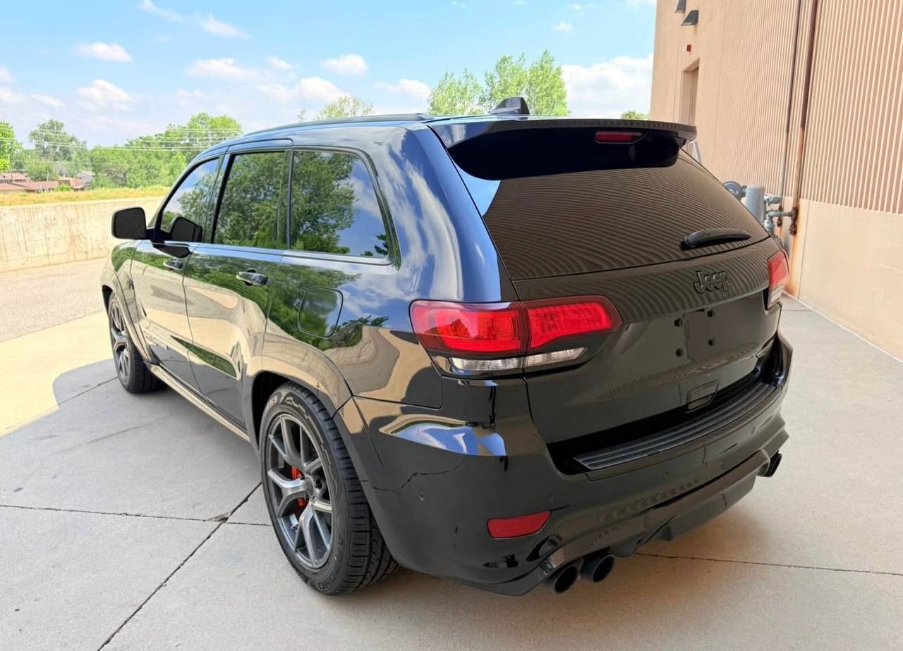 2018 Jeep Grand Cherokee Trackhawk – Supercharged Power & Luxury Performance - Image 4