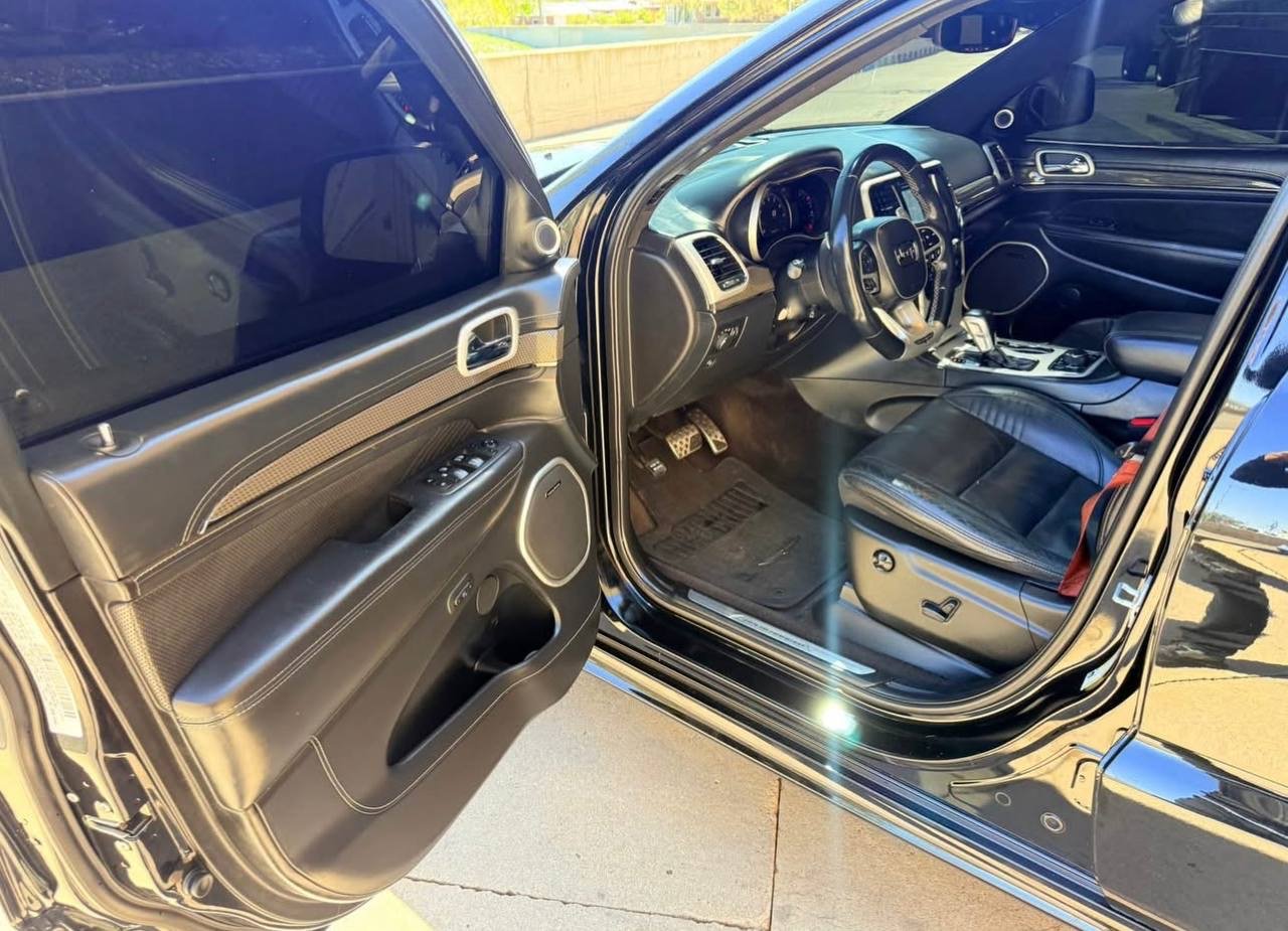 2018 Jeep Grand Cherokee Trackhawk – Supercharged Power & Luxury Performance - Image 6