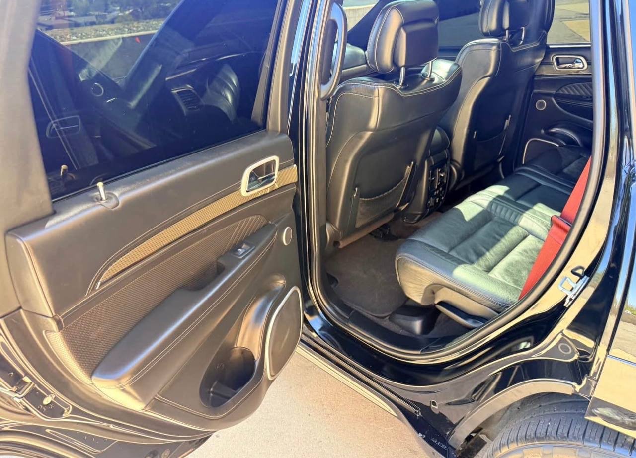 2018 Jeep Grand Cherokee Trackhawk – Supercharged Power & Luxury Performance - Image 10