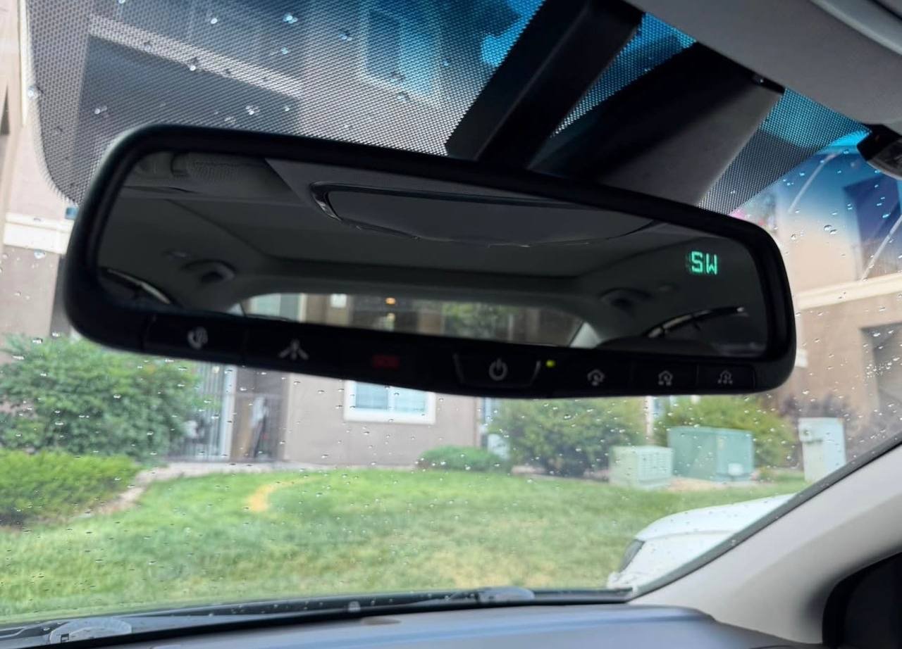 2015 Hyundai Sonata Limited – Fully Loaded & Exceptionally Clean - Image 11