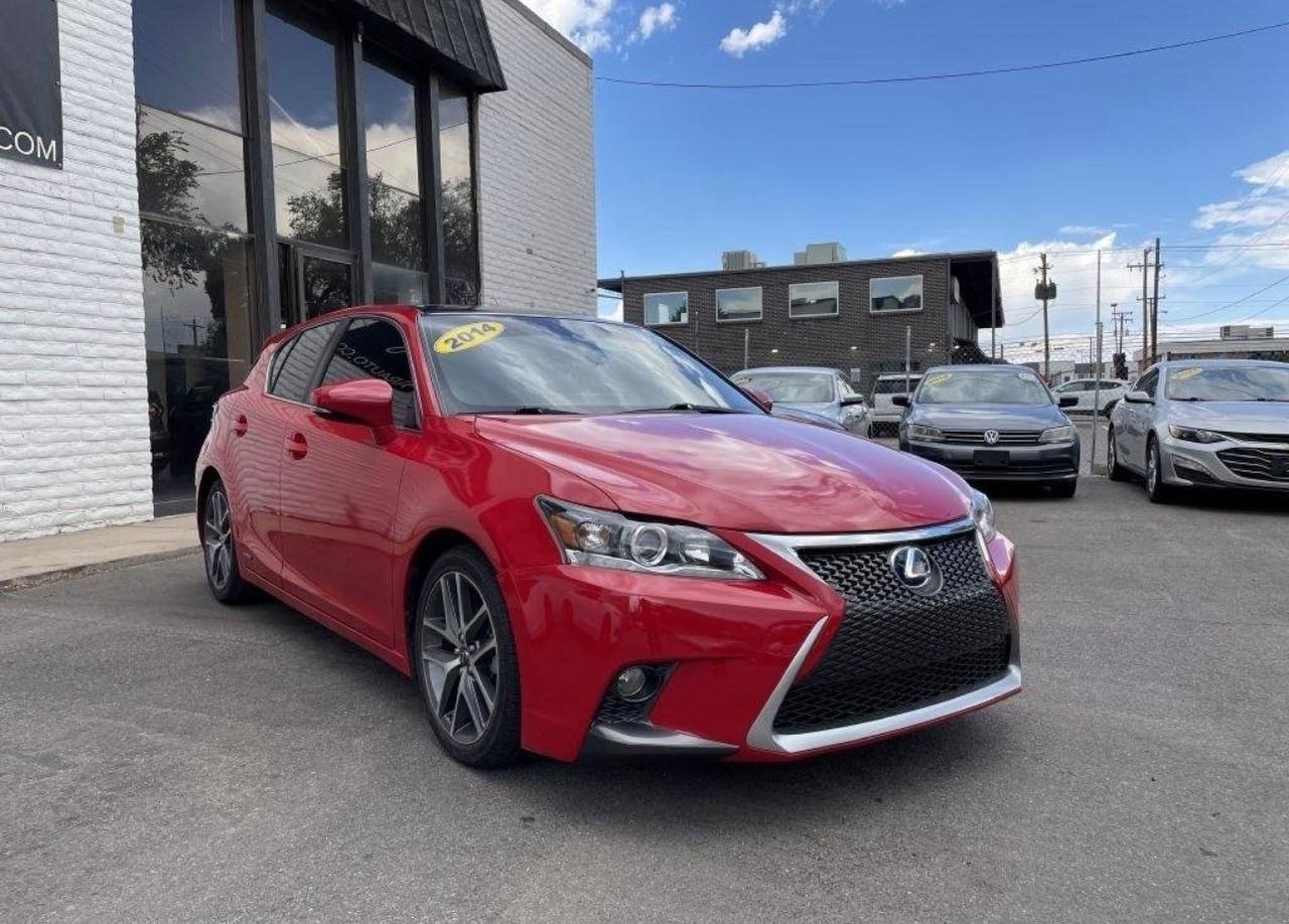 2014 Lexus CT 200h - Image 2