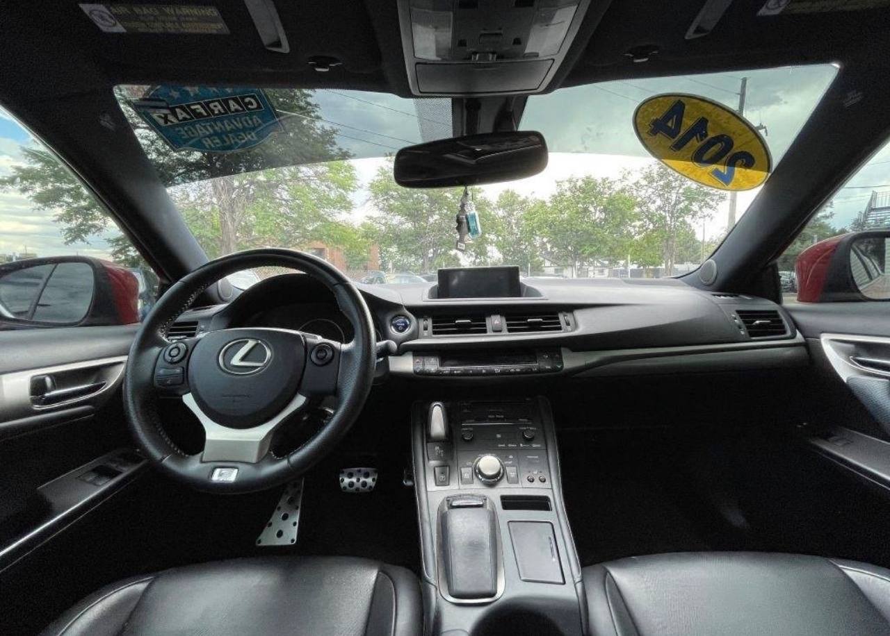 2014 Lexus CT 200h - Image 9