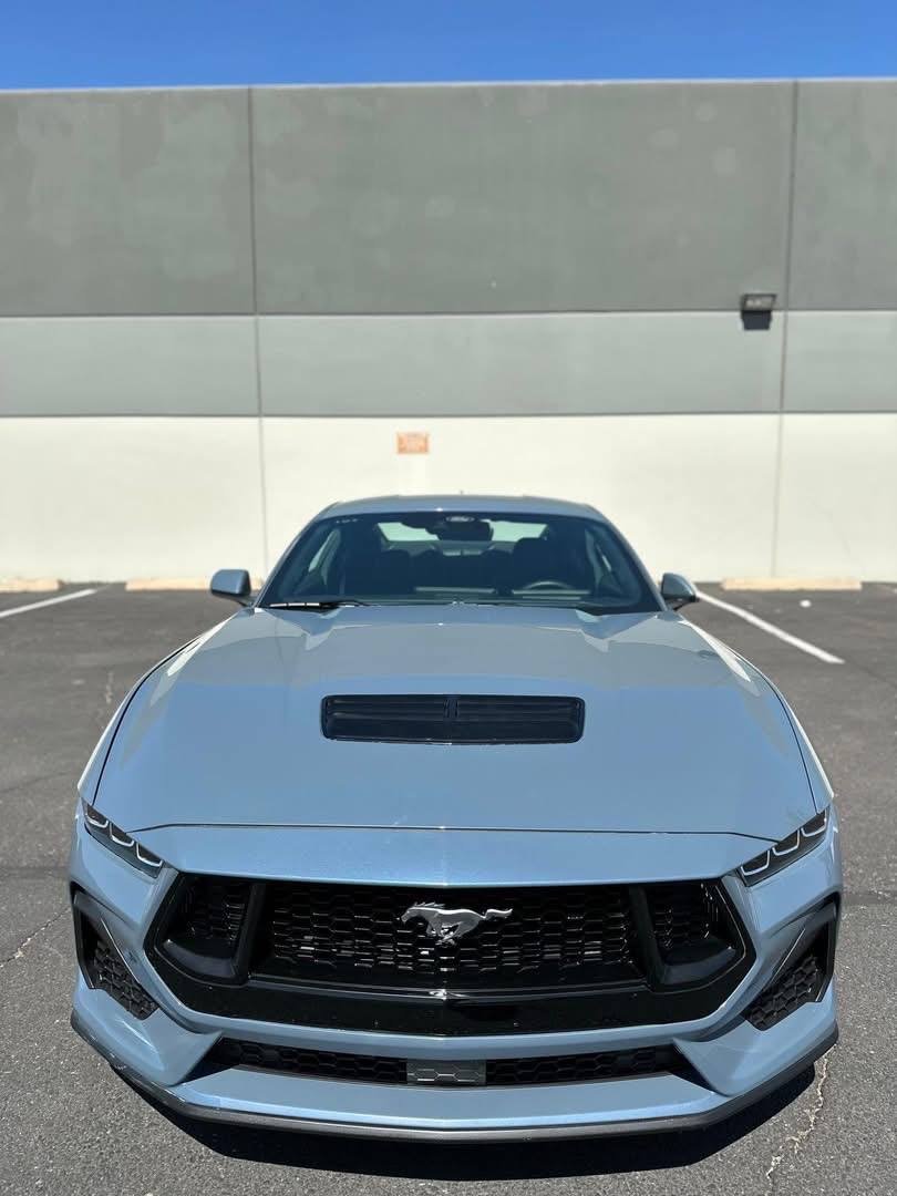 2025 Ford Mustang GT - Image 3