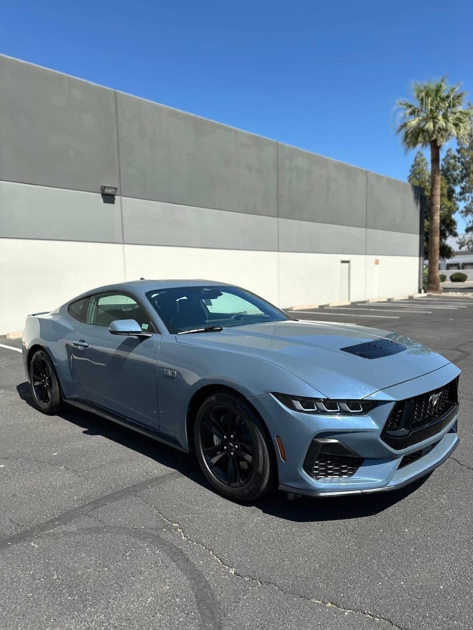 2025 Ford Mustang GT - Image 4