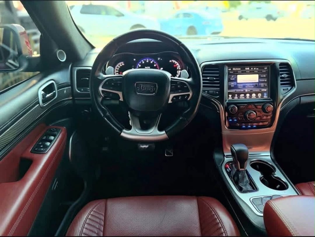2017 Jeep Grand Cherokee Laredo – Clean Title | 4WD - Image 5