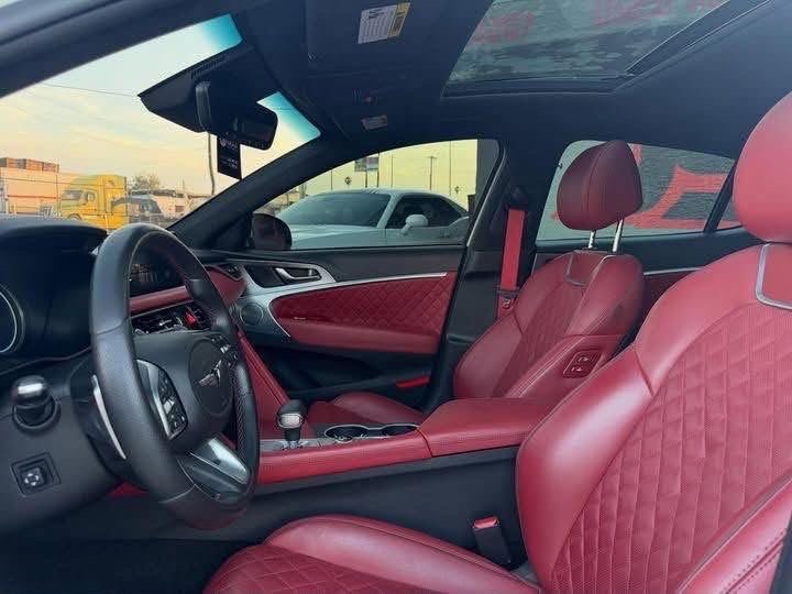 2023 Genesis G70 3.3T - Image 10