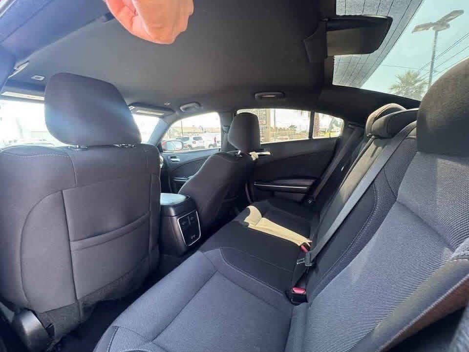 2020 Dodge Charger SXT - Image 8