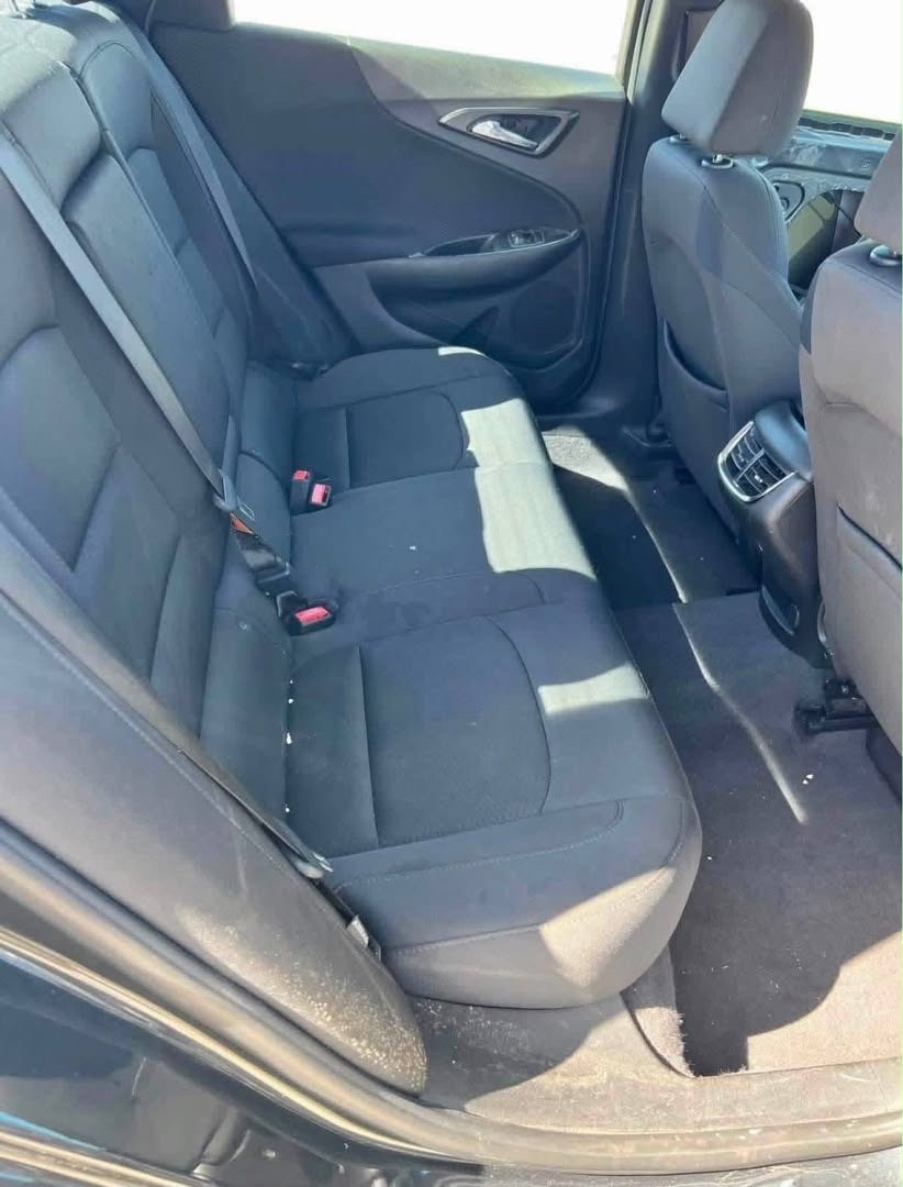 2017 Chevrolet Malibu LT - Image 5