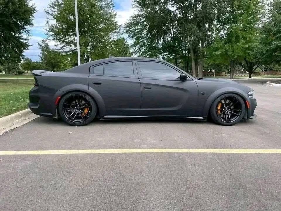 2020 Dodge Charger SRT Hellcat Widebody - Image 3