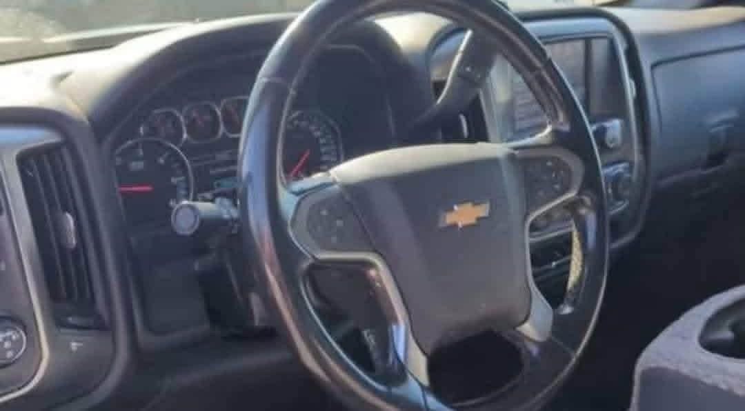 2018 Chevrolet Silverado 1500 LT Crew Cab Short Box 2WD - Image 8