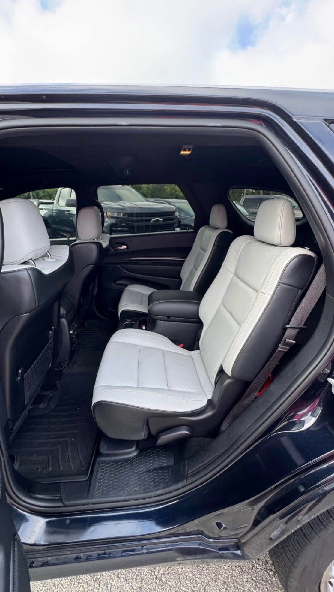 2025 Dodge Durango SRT Hellcat Hammerhead – Premium Sport Utility 4D - Image 5