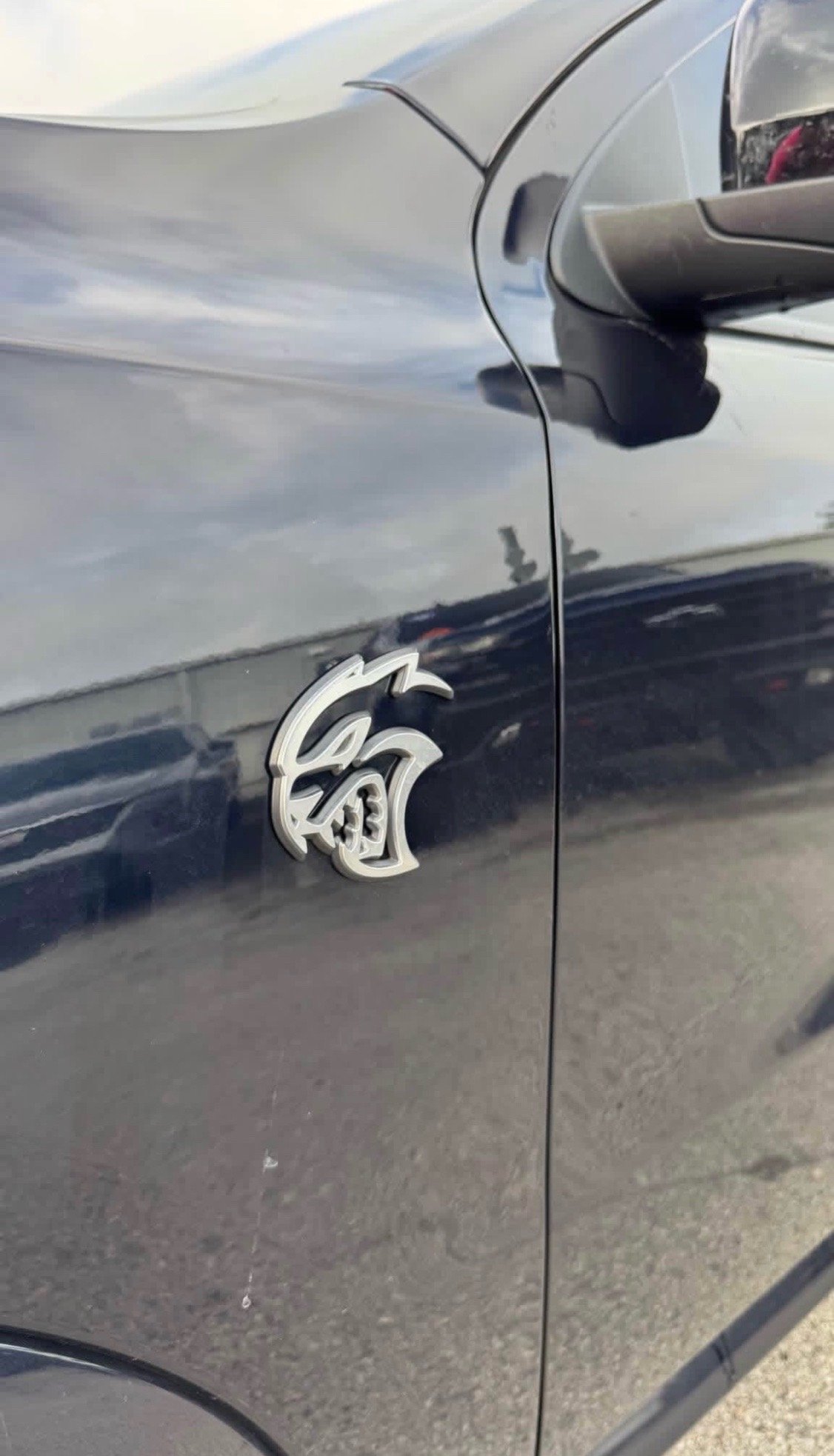 2025 Dodge Durango SRT Hellcat Hammerhead – Premium Sport Utility 4D - Image 4
